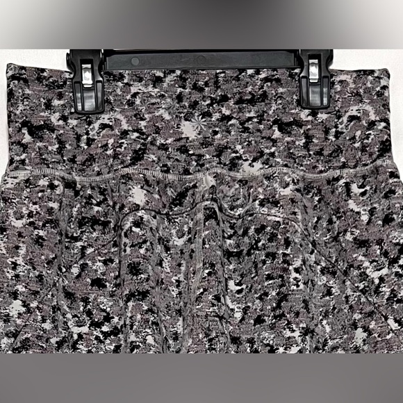 LIKE NEW Athleta Salutation High Rise Jogger | Yoga | Casual | Fall | Cozy - Picture 9 of 14